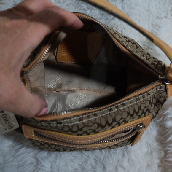 Purse - Picture 8 of 11